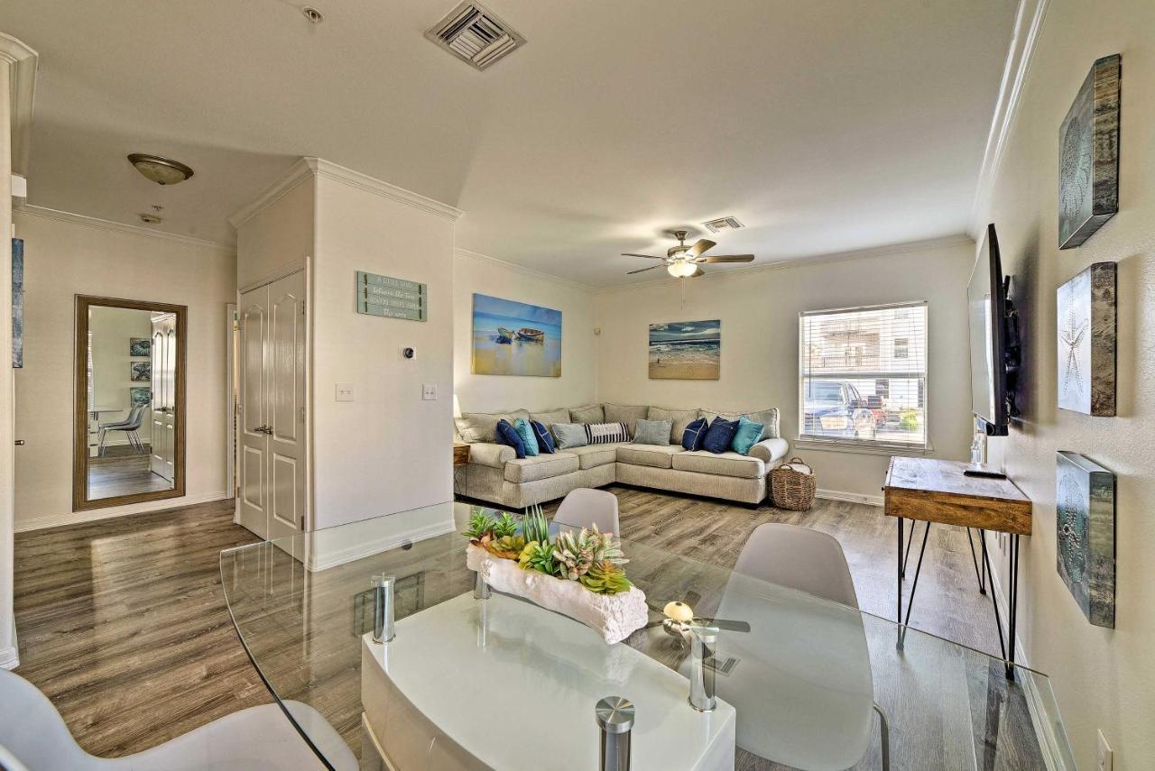 Modern Island Condo With Pool Steps To The Beach! South Padre Island Esterno foto