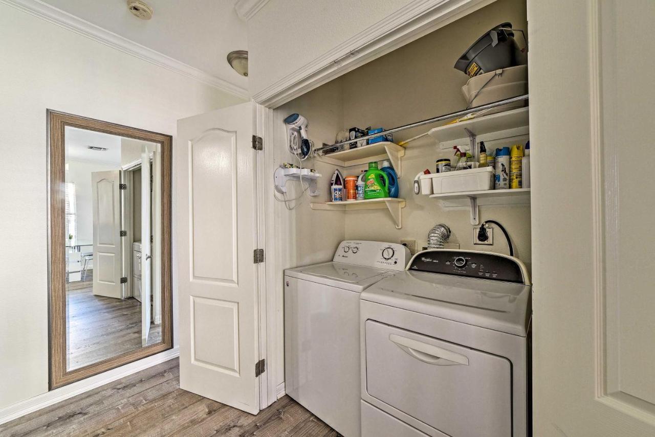 Modern Island Condo With Pool Steps To The Beach! South Padre Island Esterno foto