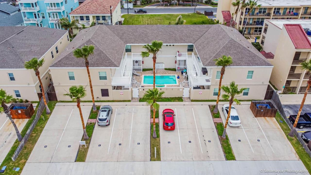 Modern Island Condo With Pool Steps To The Beach! South Padre Island Esterno foto