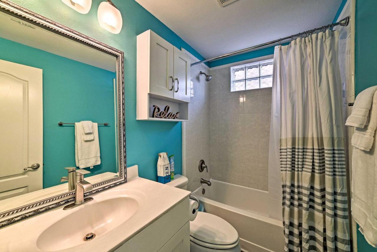 Modern Island Condo With Pool Steps To The Beach! South Padre Island Esterno foto